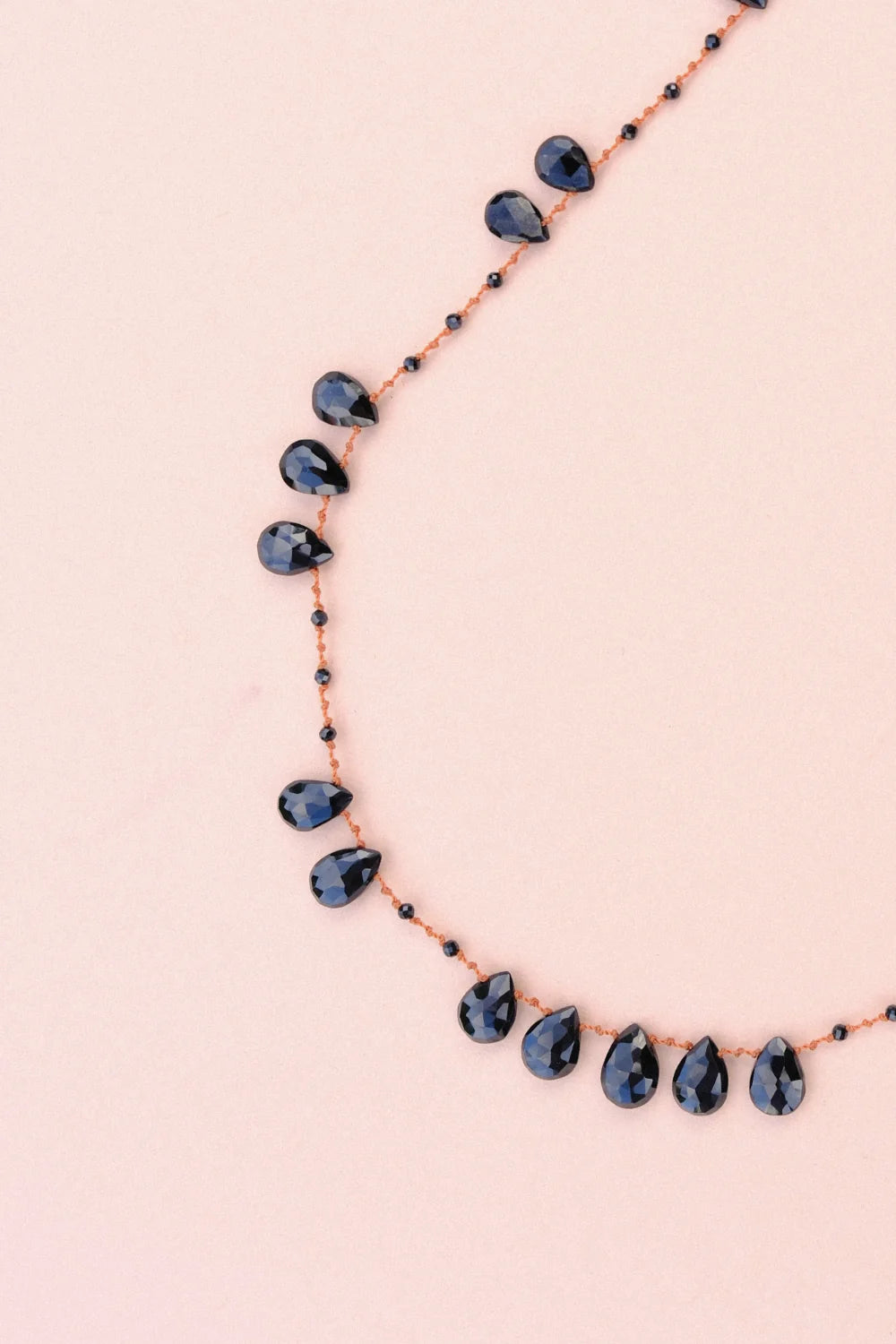OFFSET NECKLACE , BLACK SPINEL